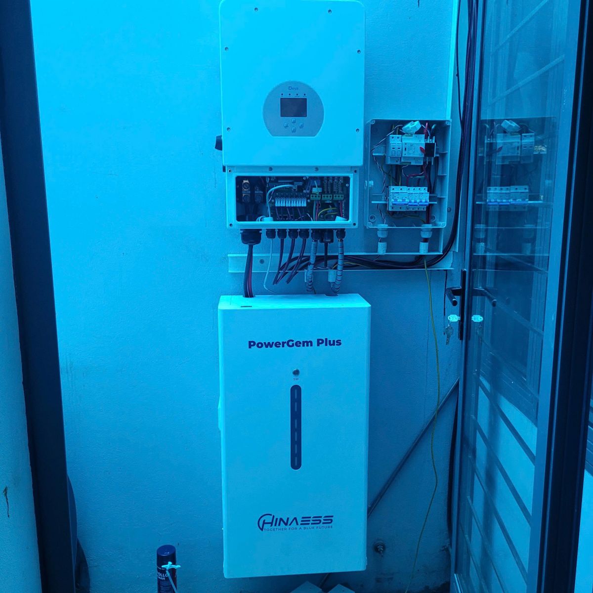 lap-dat-dien-nang-luong-mat-troi-tai-ha-noi